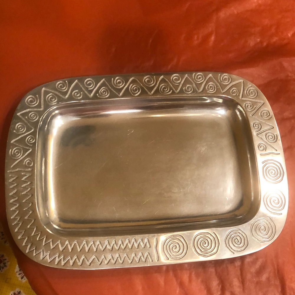 Wilton tray